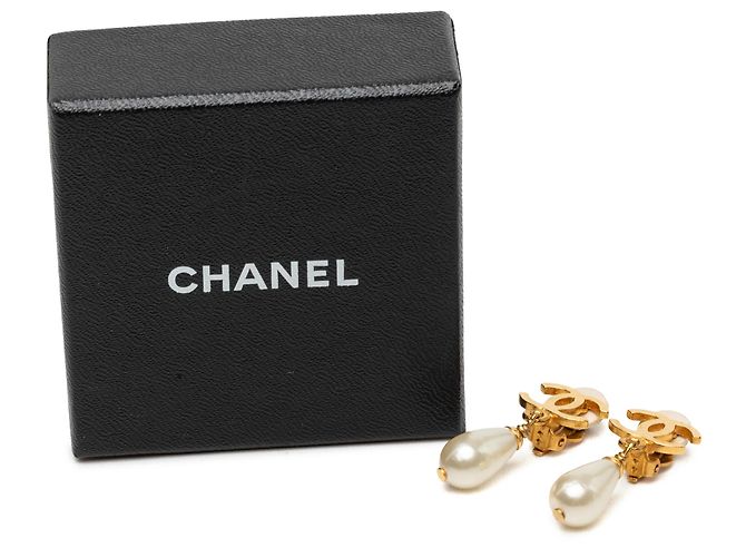 Brincos de pressão Chanel Gold CC banhados a ouro com pérolas sintéticas Dourado - vista 4