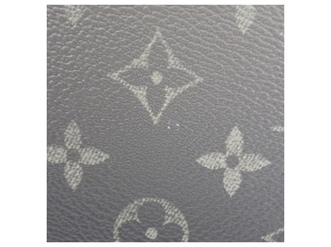 Louis Vuitton Green Monogram Gradient District PM Verde - vista 8