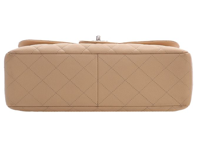 Chanel Beige Jumbo Classic Caviar Single Flap - vista 3