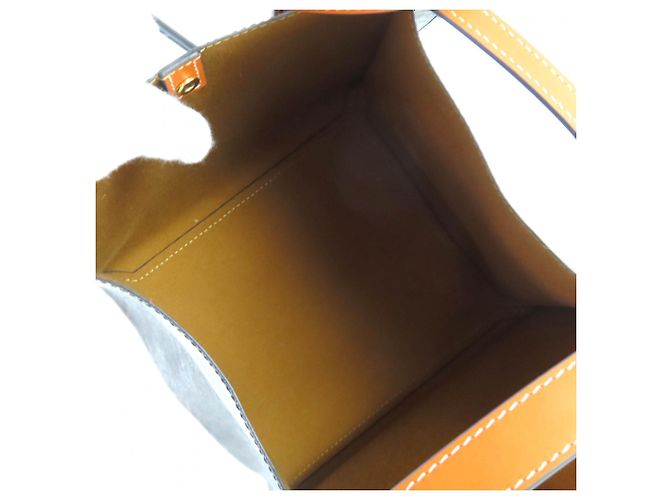Céline Celine Borsa Cube Small Triomphe in tela rivestita nera Nero - vista 4
