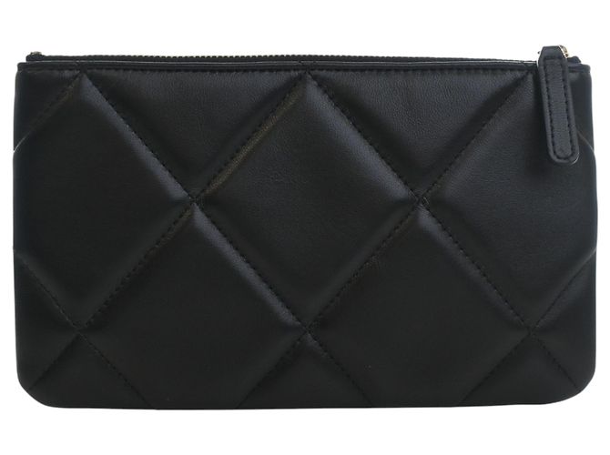 Pouch Chanel 19 O Case Small in pelle di agnello nera Nero - vista 4