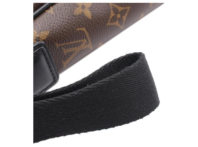 Louis Vuitton Brown Monogram Macassar District MM Marrone - vista 9
