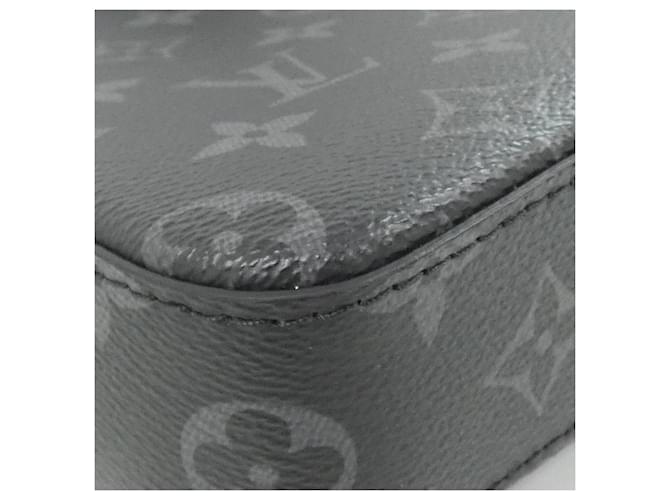 Borsa Messenger Trio Monogram Eclipse Reverse Louis Vuitton Nero - vista 3