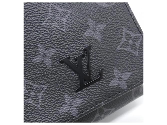 Borsa a tracolla Louis Vuitton Monogram Eclipse District PM Nero - vista 4