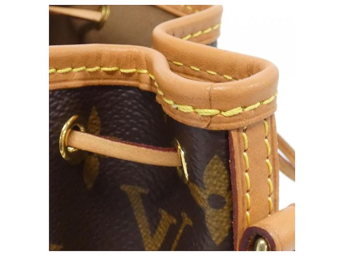 Noe Borsa a tracolla Louis Vuitton Monogram Nano Noé Marrone - vista 6