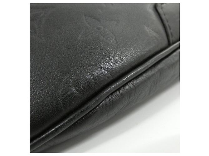 Bumbag Sac banane Louis Vuitton Monogram Shadow Discovery Noir - vue 3