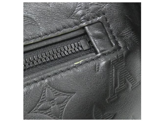 Louis Vuitton Monogram Shadow Discovery Bumbag PM M46036 Noir - vue 5