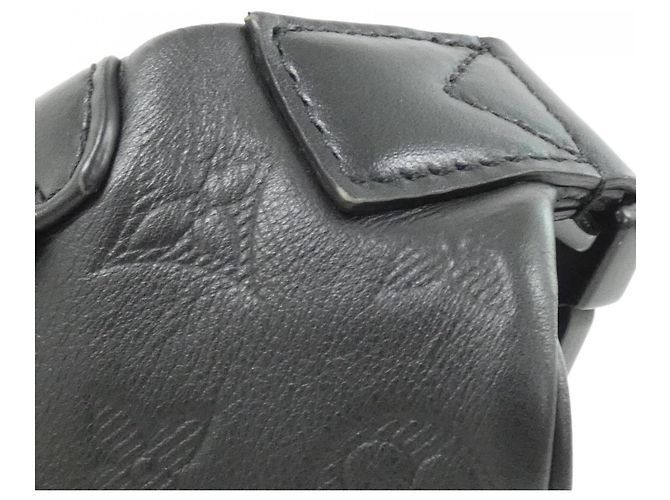 Louis Vuitton Monogram Shadow Discovery Bumbag PM M46036 Noir - vue 6