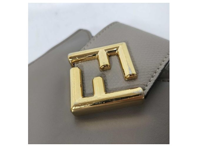 Borsa a tracolla per telefono Fendi FF Diamond Grigio - vista 8