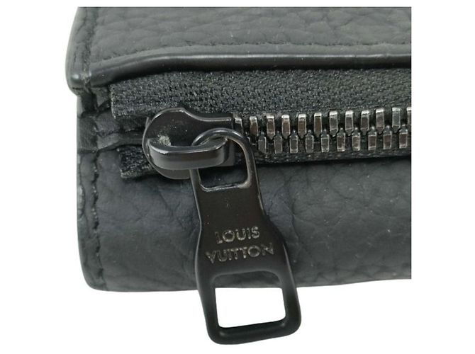 Louis Vuitton Tri-fold Wallet Black - view 4