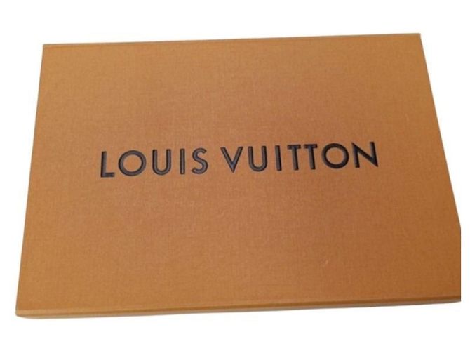 Louis Vuitton Pochette Jour PM Clutch Bag Nero - vista 10