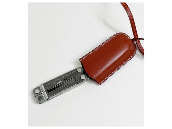 Hermès Charm per borsa Hermes Handbag Charm Keyfetout in Brown Marrone - vista 4
