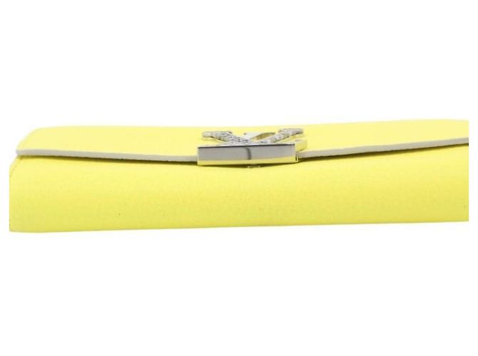 Louis Vuitton Portefeuille Capucines Long Wallet Giallo - vista 3