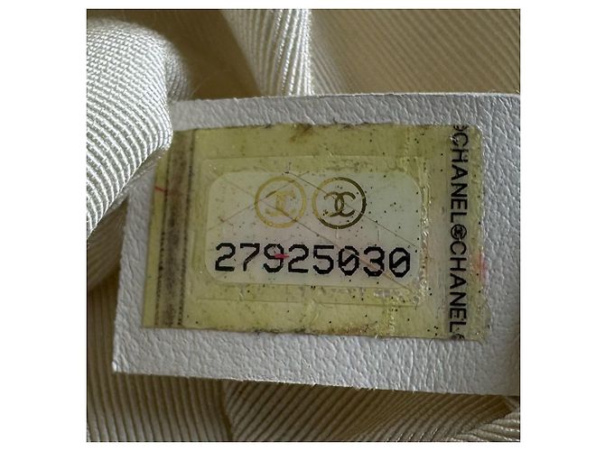 Borsa a vita/Borsa a tracolla Chanel in pelle avorio Crudo - vista 13