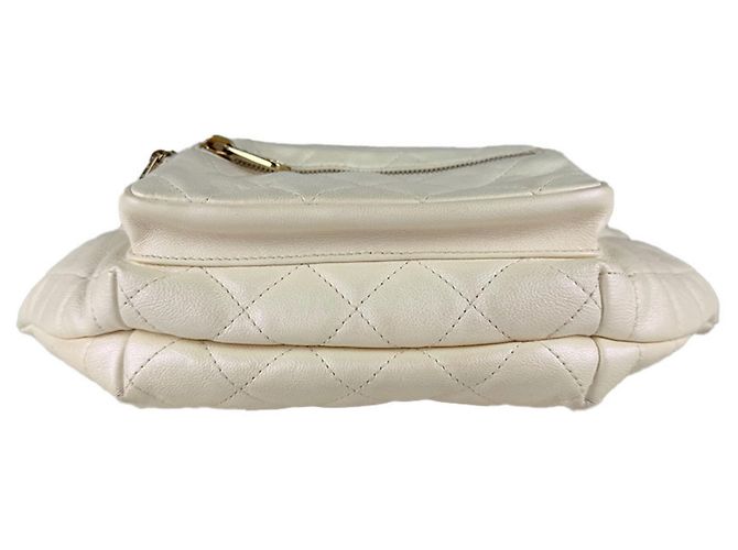 Borsa a vita/Borsa a tracolla Chanel in pelle avorio Crudo - vista 4