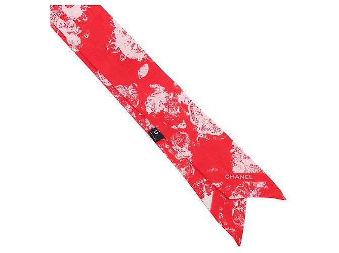 Foulard in seta Chanel in rosso e bianco - vista 4