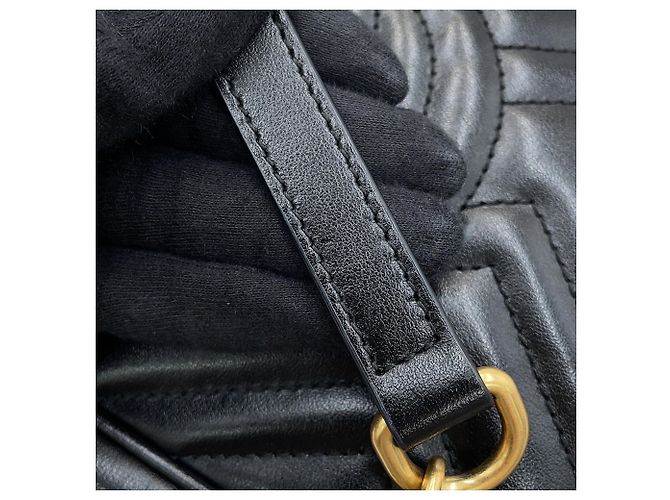 Borsa a tracolla con catena Gucci GG Marmont Matelassé Small Nero - vista 14