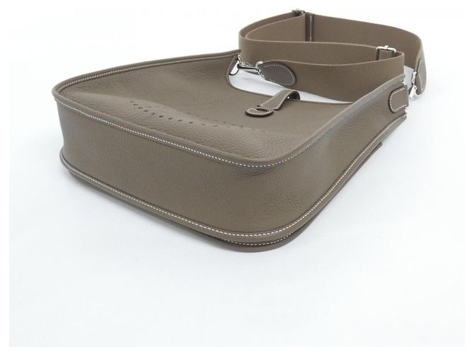Hermès Hermes Evelyne 3 PM Schultertasche Taupe - Ansicht 3