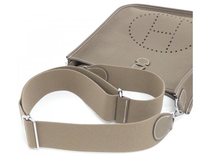 Hermès Hermes Evelyne 3 PM Schultertasche Taupe - Ansicht 4