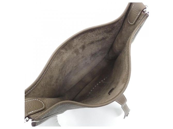 Hermès Hermes Evelyne 3 PM Schultertasche Taupe - Ansicht 5