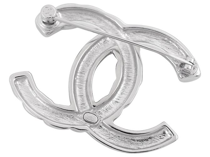 Spilla in metallo Chanel Coco Mark Twist Argento - vista 3