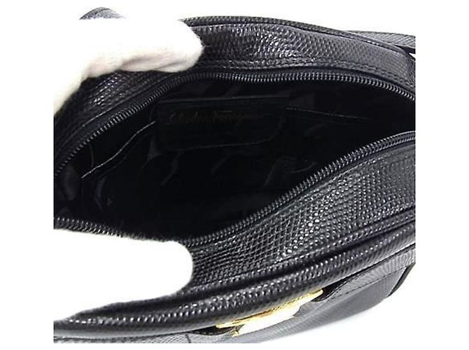 Borsa a tracolla Salvatore Ferragamo Vara in pelle di vitello embossed nera Nero - vista 5
