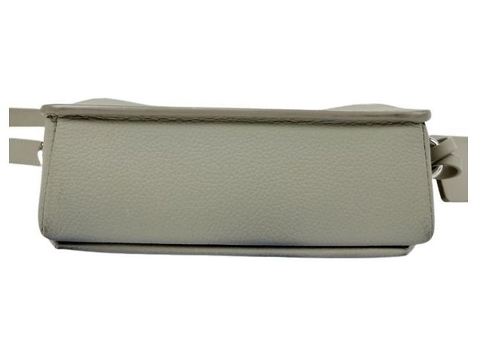 Borsa a tracolla Louis Vuitton Aerogram Fastline Verde - vista 3