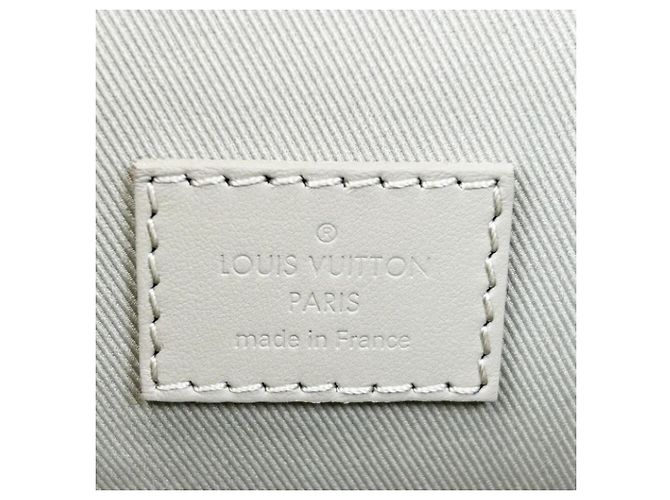 Borsa a tracolla Louis Vuitton Aerogram Fastline Verde - vista 8