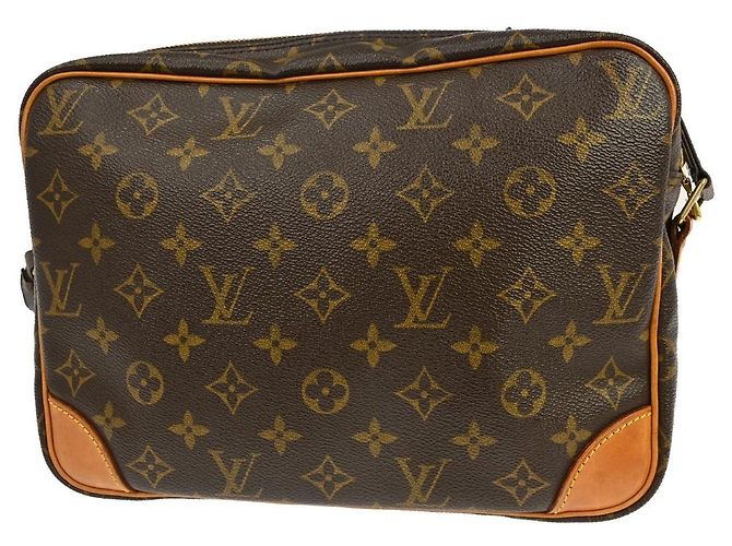 Louis Vuitton Nil Messenger Monogram Canvas 28 Marrone - vista 2