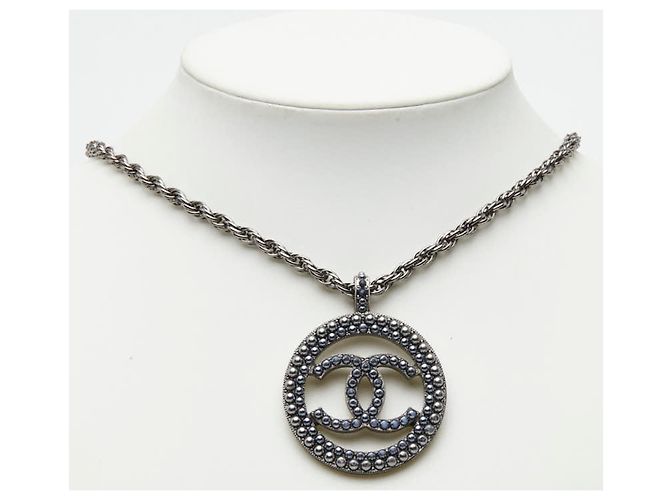 Collana con ciondolo a catena rotonda Chanel Coco Mark Nero - vista 7