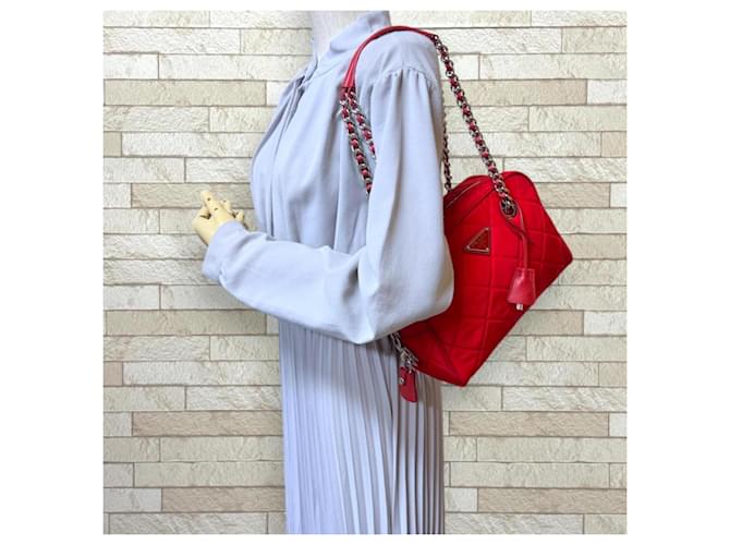 Double Borsa a tracolla Prada in nylon Rosso - vista 2