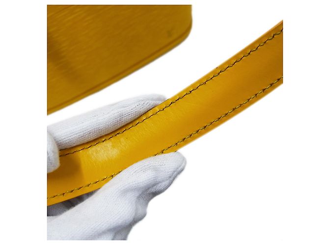 Bolso Louis Vuitton de piel Epi Amarillo - vista 14