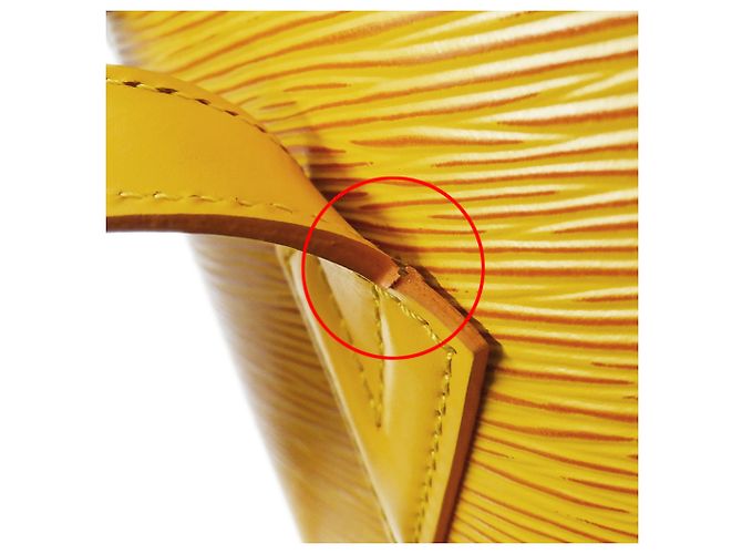 Bolso Louis Vuitton de piel Epi Amarillo - vista 15