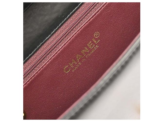 Chanel Vintage Full Flap Quilted Lambskin Small Nero - vista 4