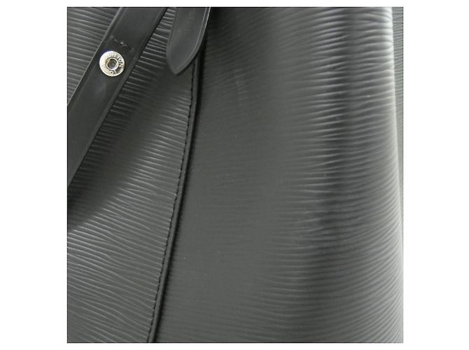 Néonoé Borsa a tracolla Louis Vuitton Epi Neo Noe Nero - vista 5