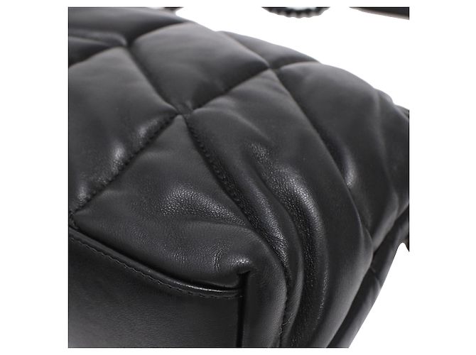 Yves Saint Laurent Borsa a spalla Small Toy Puffer Saint Laurent in pelle d'agnello nera Nero - vista 20