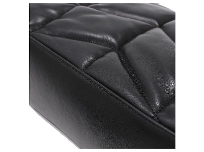 Yves Saint Laurent Borsa a spalla Small Toy Puffer Saint Laurent in pelle d'agnello nera Nero - vista 21