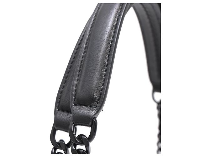 Yves Saint Laurent Borsa a spalla Small Toy Puffer Saint Laurent in pelle d'agnello nera Nero - vista 25