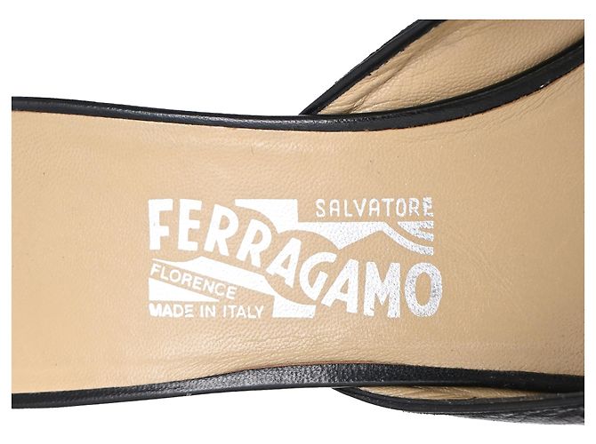 Salvatore Ferragamo Mules con tacco a punta e fiocco Ferragamo in pelle nera Nero - vista 10