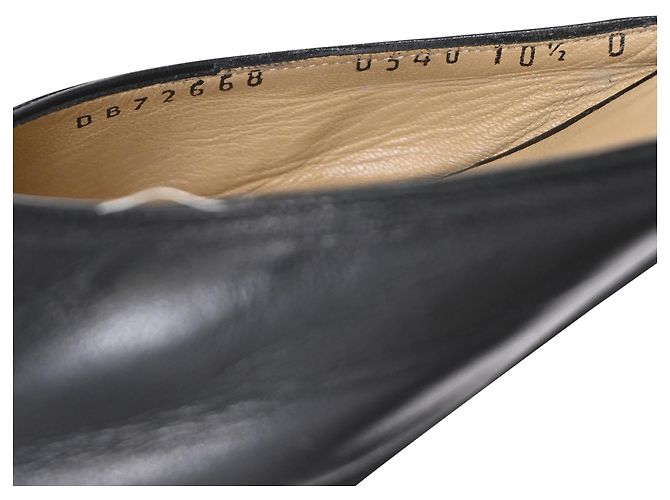 Salvatore Ferragamo Mules con tacco a punta e fiocco Ferragamo in pelle nera Nero - vista 8