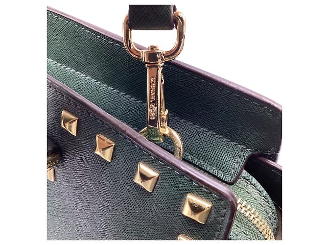 Bolsa Satchel Selma Medium com tachas Michael Kors em couro verde - vista 12