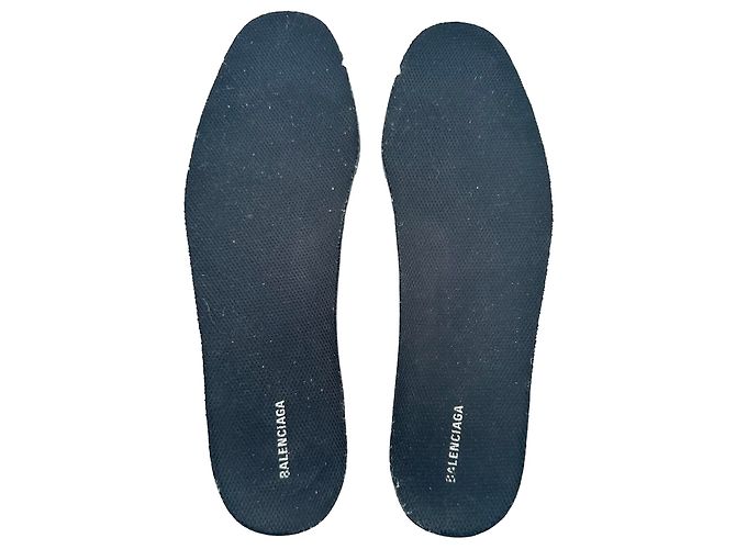 Baskets Balenciaga Triple S en daim kaki - vue 14