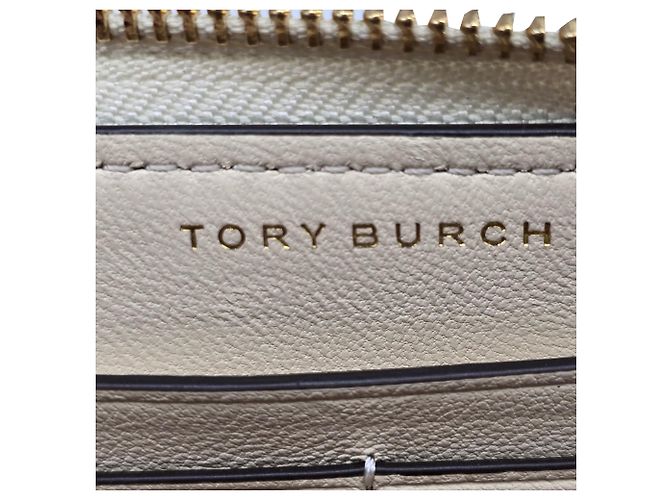 Portafoglio Continental con zip Fleming Soft di Tory Burch in pelle Nude Marrone Carne - vista 10