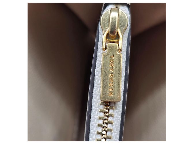 Portafoglio Continental con zip Fleming Soft di Tory Burch in pelle Nude Marrone Carne - vista 11