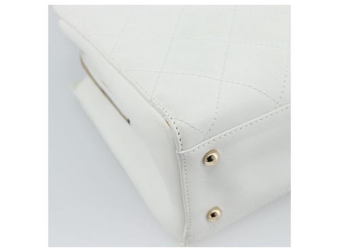 CHANEL Hand Bag Lamb Skin White Gold CC - vista 17