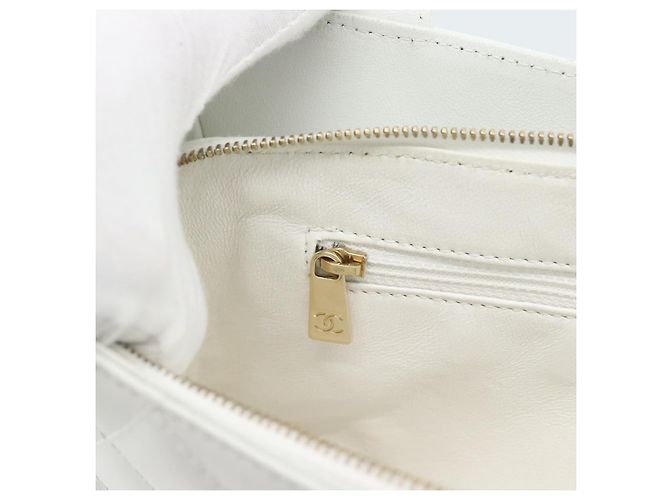CHANEL Hand Bag Lamb Skin White Gold CC - vista 22