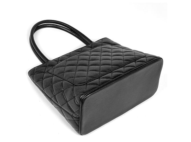 Borsa a mano Chanel CHANEL Reissue Tote Nero - vista 2