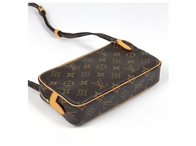 Louis Vuitton Pochette Marly Bandoulière Shoulder Bag Marrone - vista 2