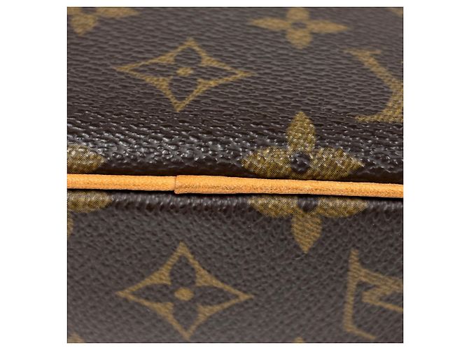 Louis Vuitton Pochette Marly Bandoulière Shoulder Bag Marrone - vista 4