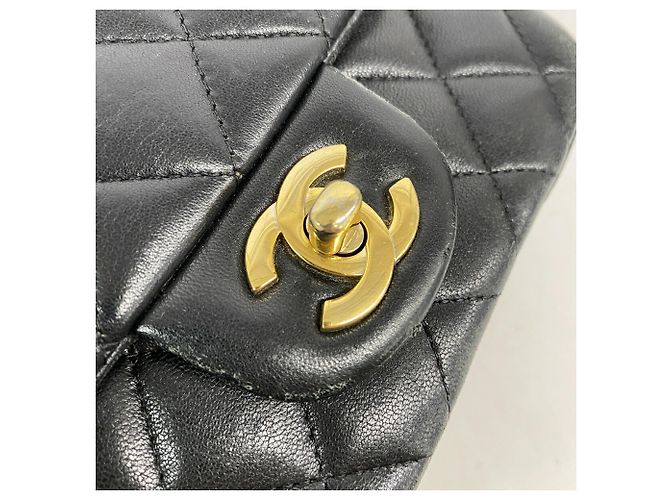 Borsa a tracolla Chanel Mini Matelassé con catena Nero - vista 11
